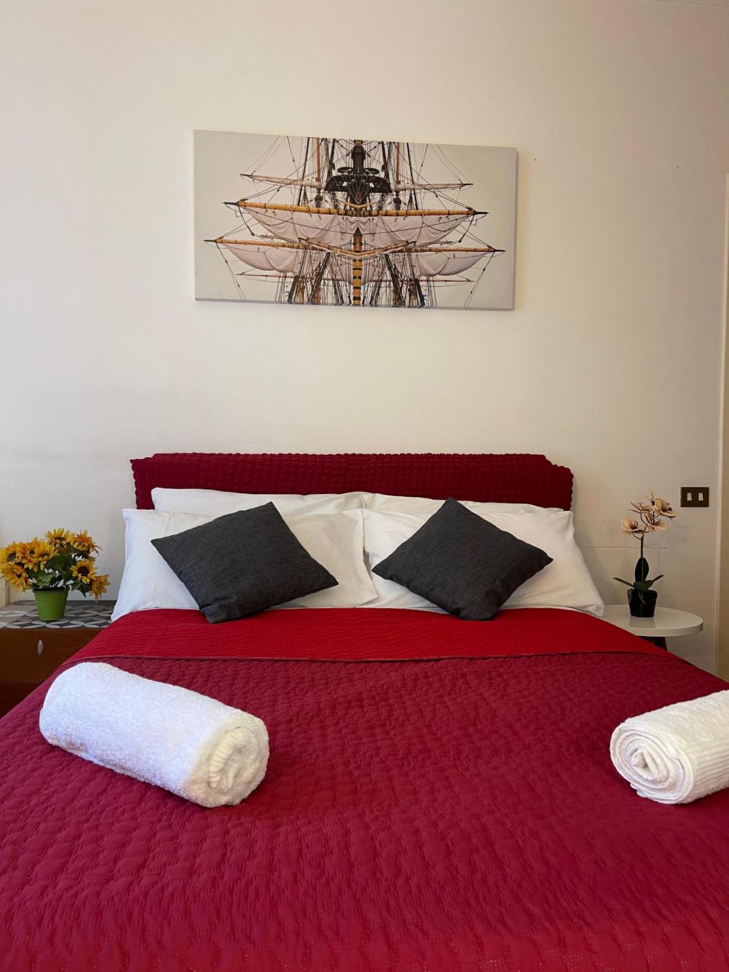 Bed and Breakfast Holiday Colosseum Рим Екстер'єр фото